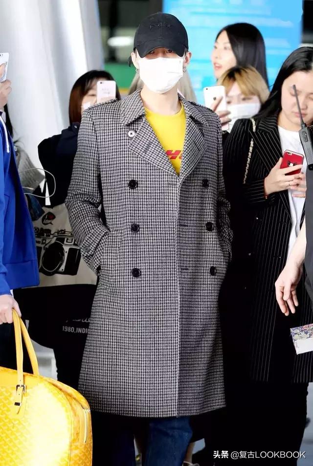 gd权志龙最新时尚排名,gd权志龙蓝色西装白匡威