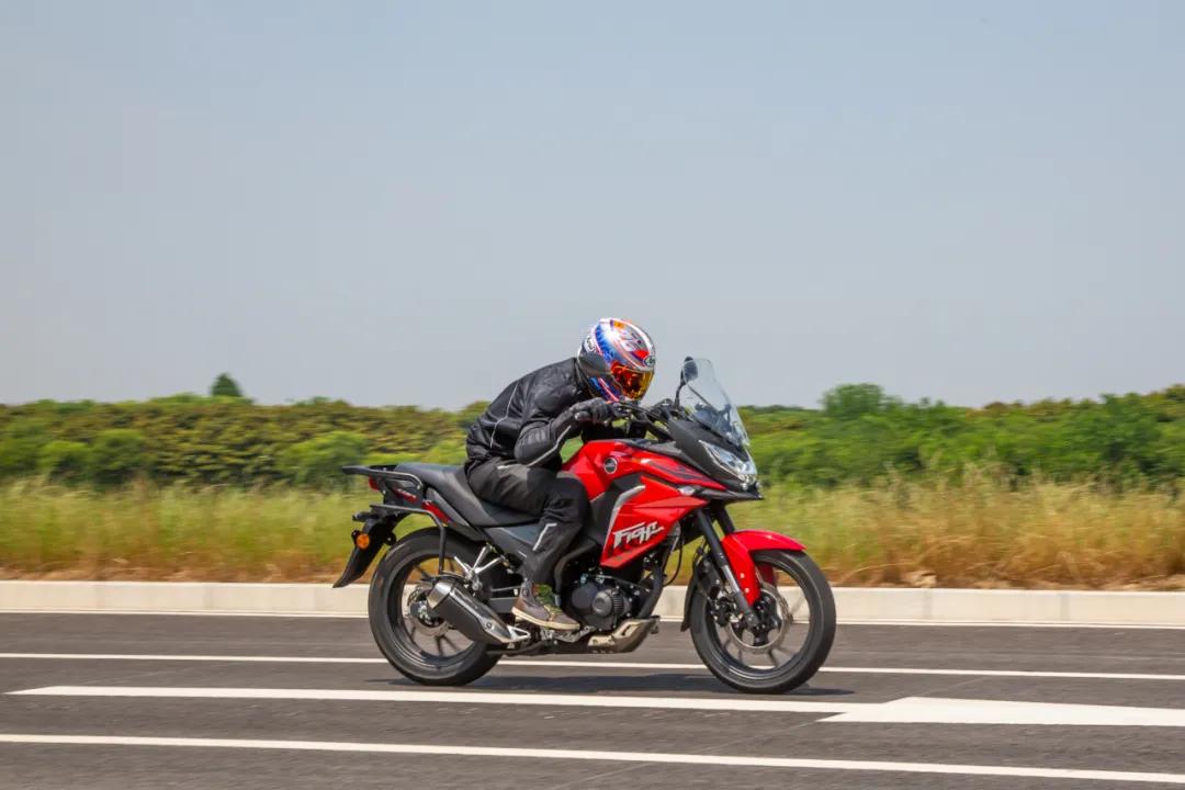 新大洲本田cbf190x骑行感受,本田拉力摩托车cbf190x