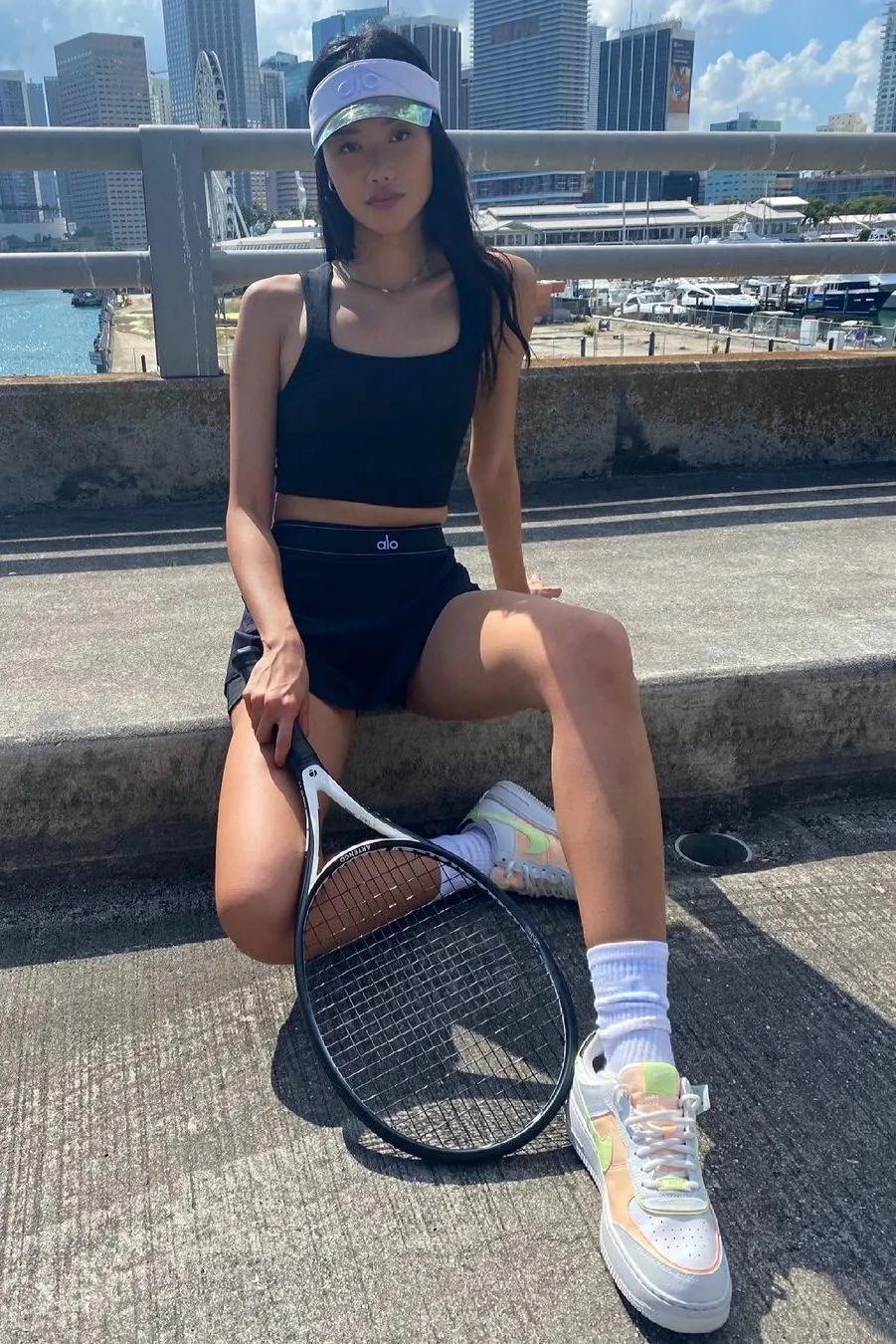 瑜伽服后面的球,瑜伽服后面蝴蝶结