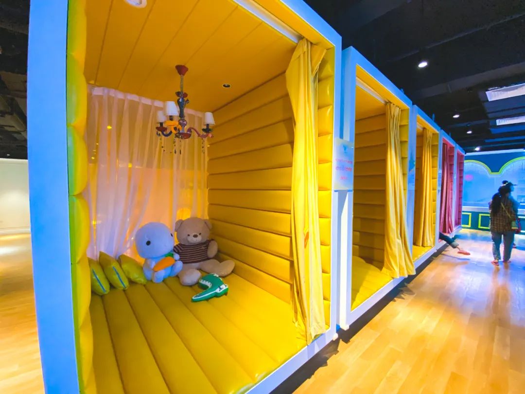 和娃一起学游泳,这家亲子游泳馆真的适合遛娃