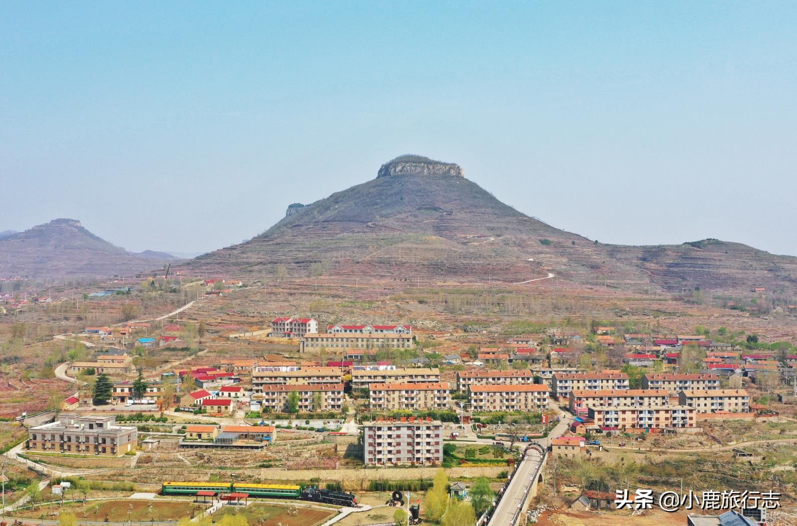 岱崮真是个美丽而神奇的地方,岱崮地貌典型代表景区