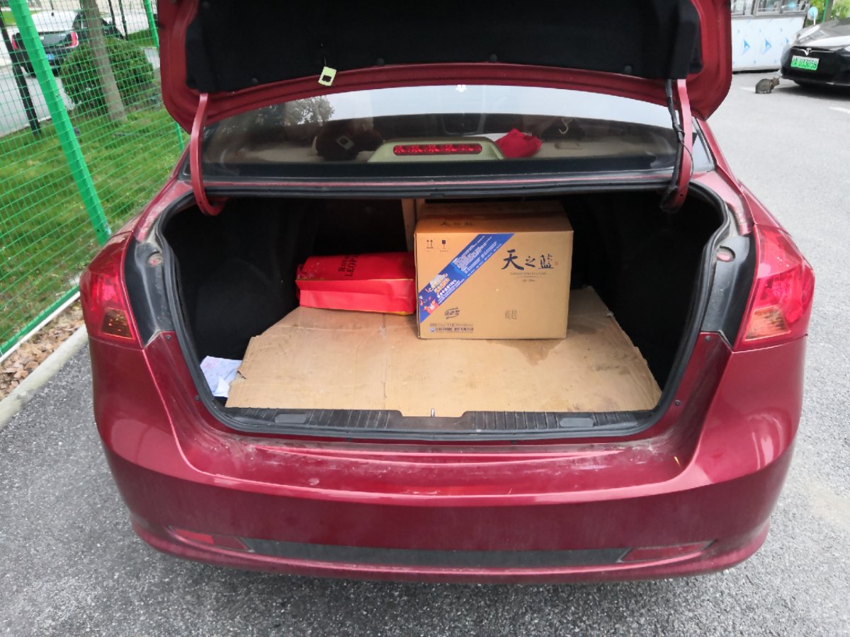 别克凯越4万到5万元自动挡高配,全新别克凯越4万起售