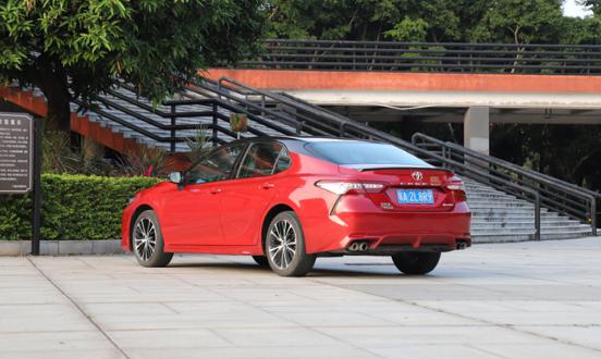 懂你所想，玩转第八代凯美瑞的极致操控