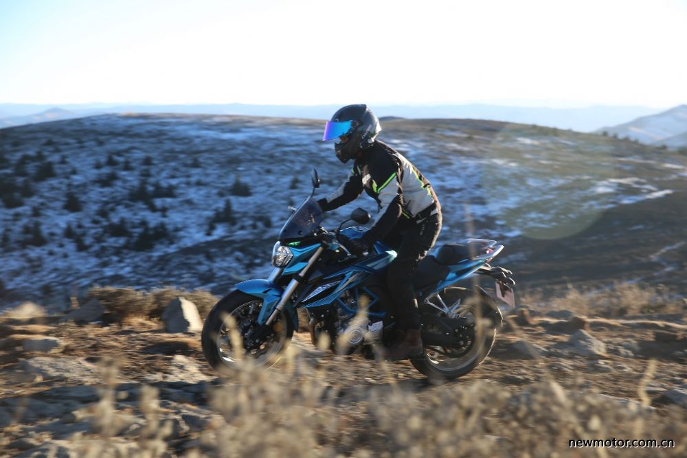 23款力帆kp350极速视频,力帆350双缸跑车