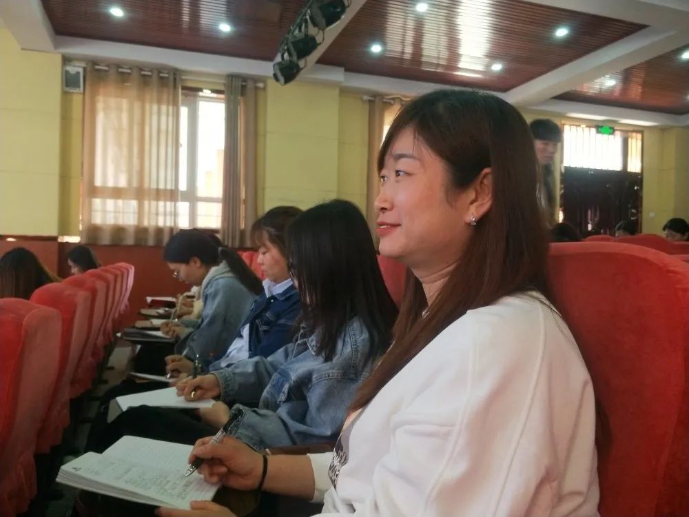 洛龙区二实小口语交际课程研讨——《转述》