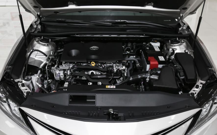 丰田凯美瑞价格2021款2.5排量油耗,2021款凯美瑞2.0油耗实测