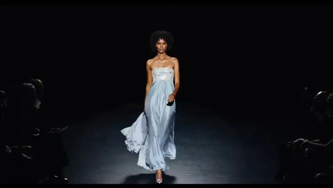 沙漠之花讲的是什么,沙漠之花女性主义