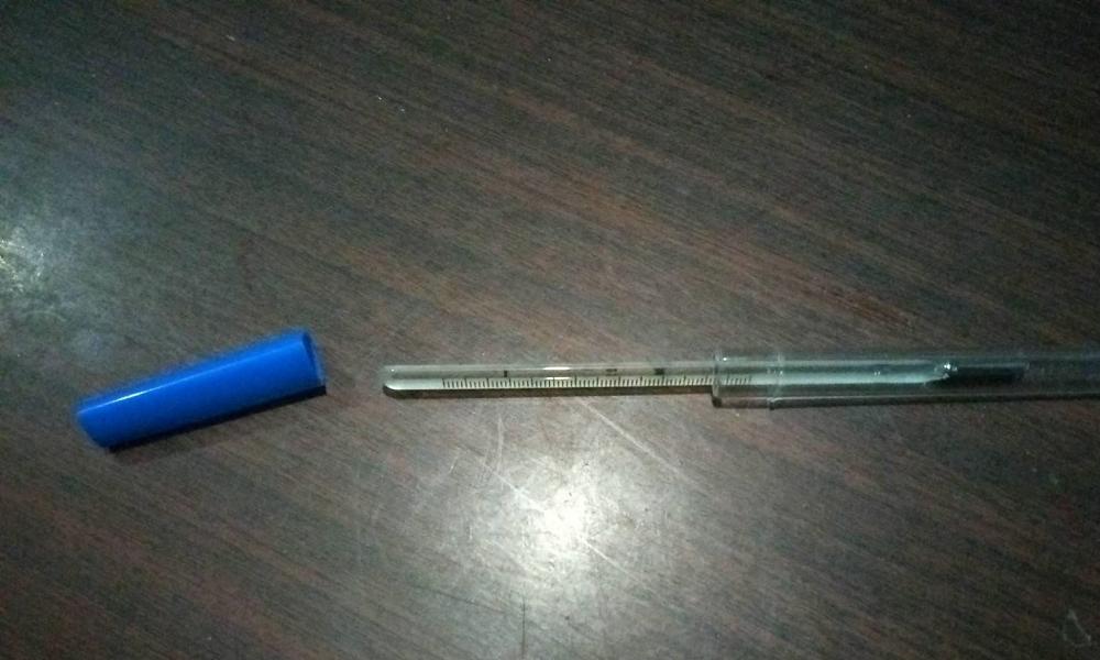 小孩不小心误食体温计水银怎么办,小孩子误食温度计的碎玻璃怎么办