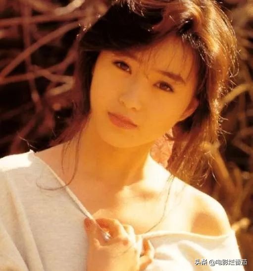 酒井法子年轻时什么样子,20年前的酒井法子有多风光