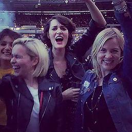 这个有着“超模脸”的英伦玫瑰，居然是个谐星？