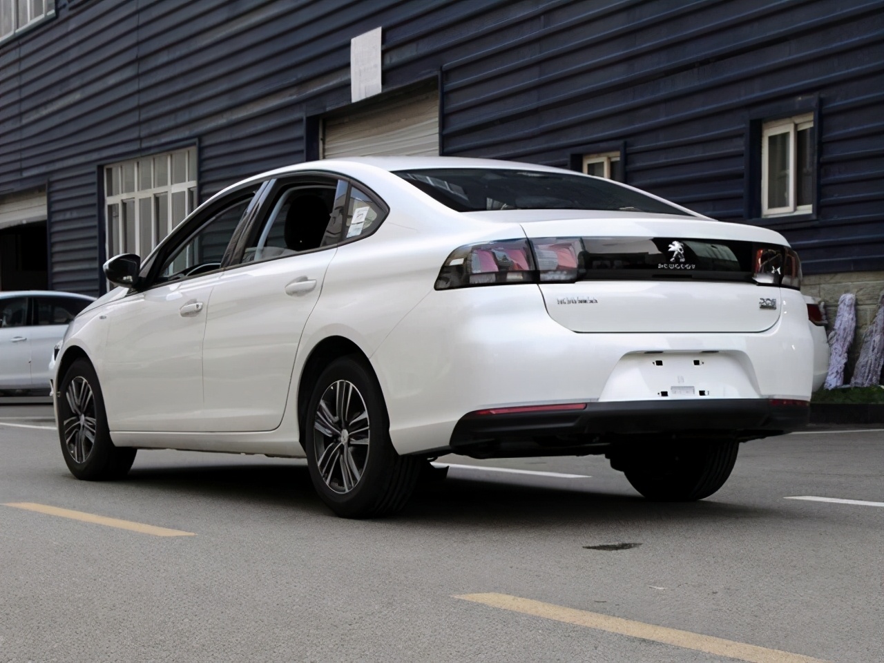 标致308性价比杠杠的,308颜值