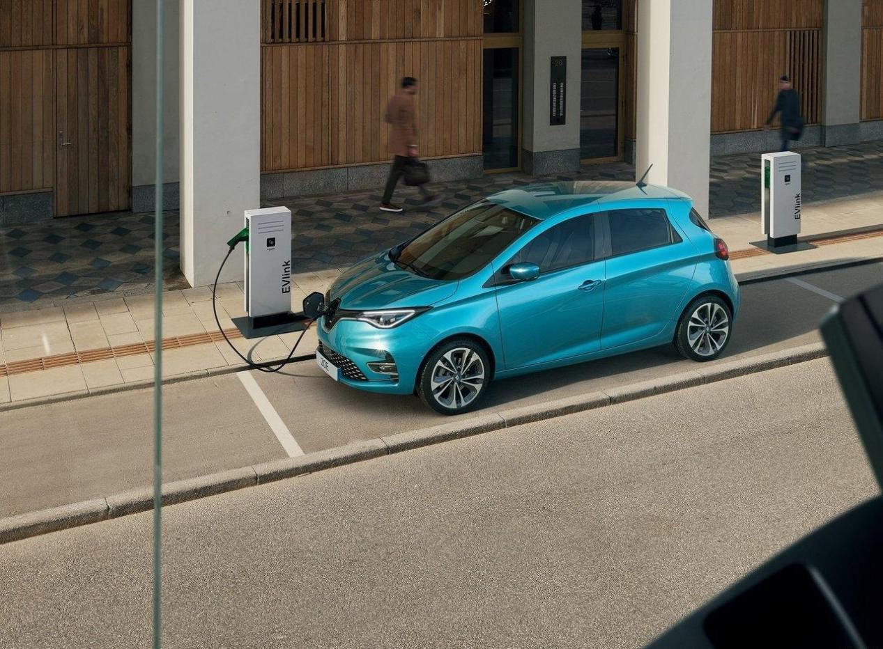 看法国人如何用一辆小车成功挫伤特斯拉的锐气