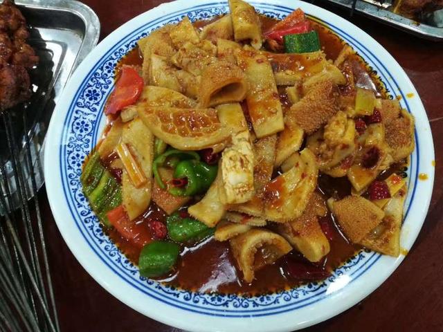 退休夫妻自驾游最新视频,退休夫妻自驾旅行