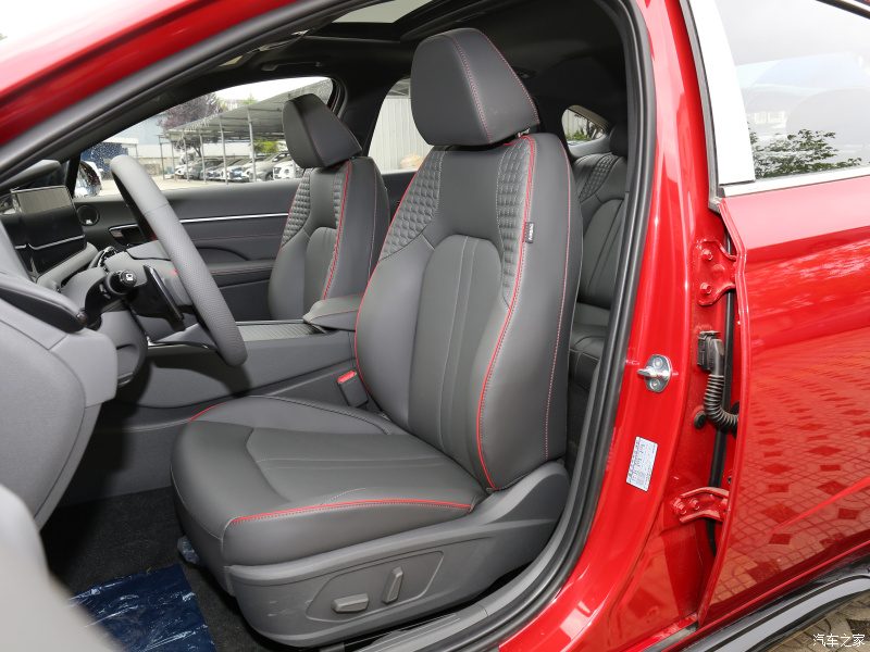 起亚k5混动和索纳塔9混动哪个好,起亚k4与5系