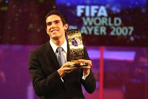 卡卡灿烂的微笑,卡卡年轻时的盛世美颜