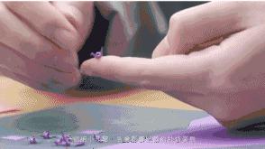 杭州95后小伙折纸山海经千纸鹤,日本折千纸鹤的纸