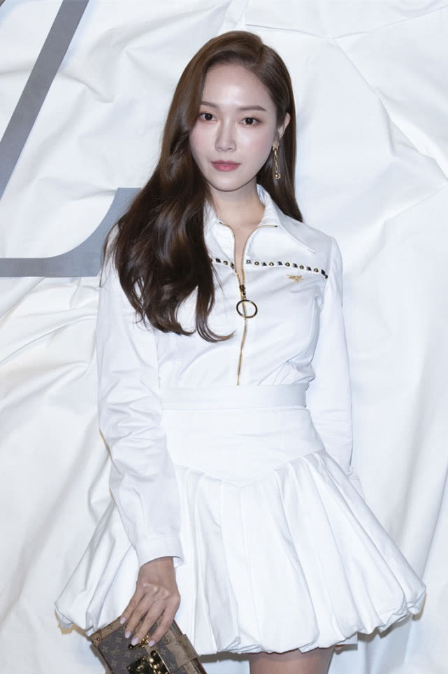 LV大秀,热巴艳压一众韩星不意外!中美韩三国妆容PK才叫精彩