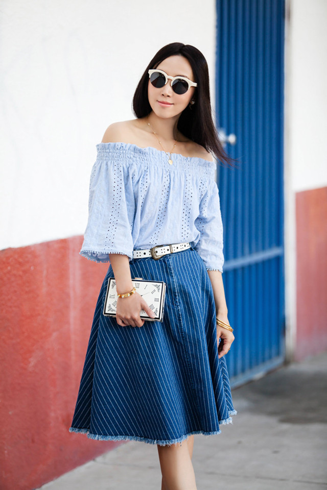 微胖女生穿宽松的大衣还是修身的,微胖女生穿白好看还是穿黄好看