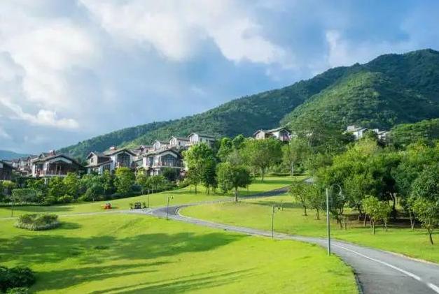 清远别墅温泉度假大泳池四房,清远市别墅温泉旅游度假