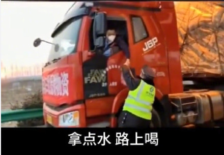 平凡而伟大朴素而高尚，疫情当前向平凡且伟大的面孔致敬