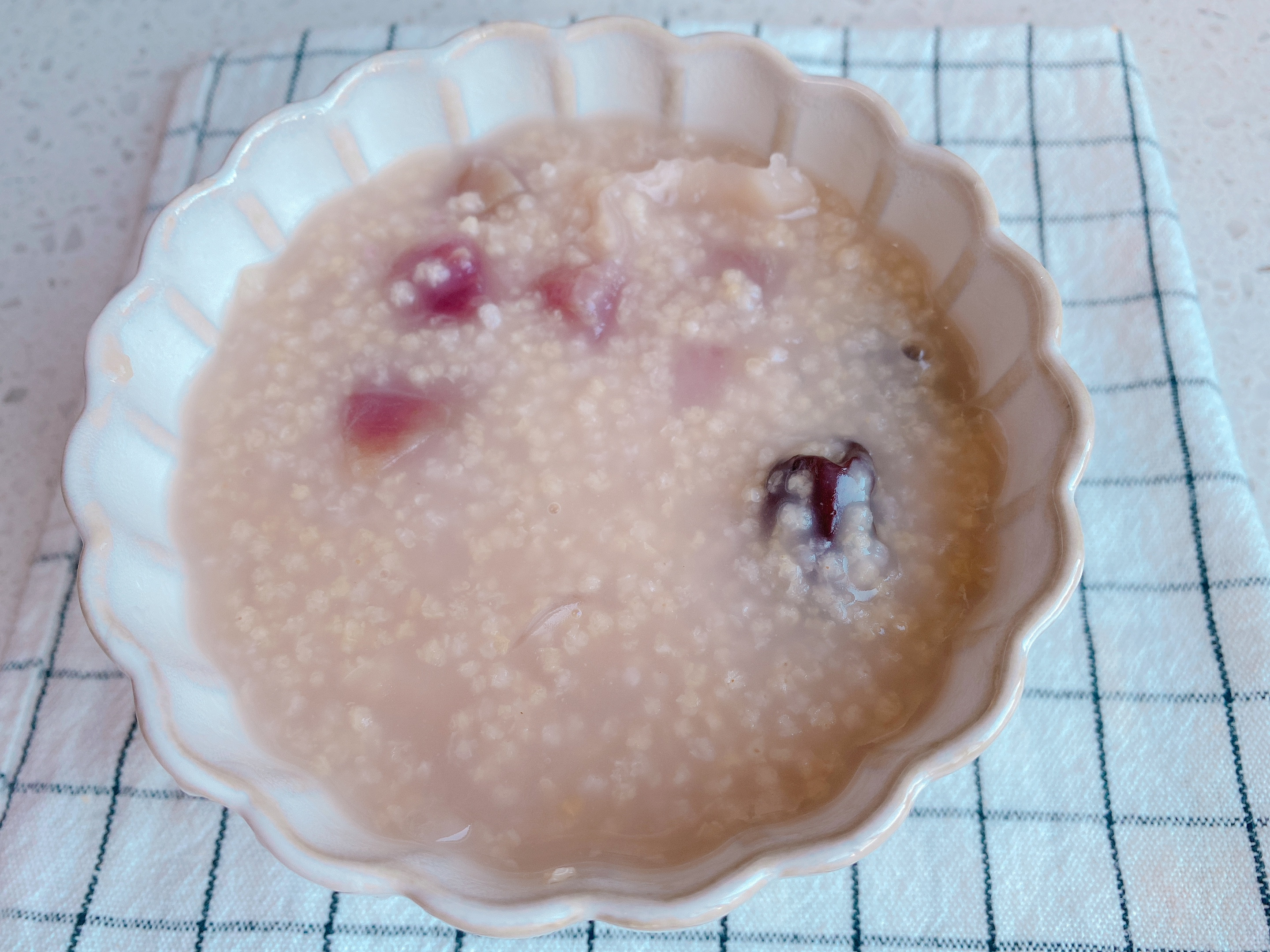 冬天多喝什么粥比较好,冬天喝这4种粥养胃还瘦身