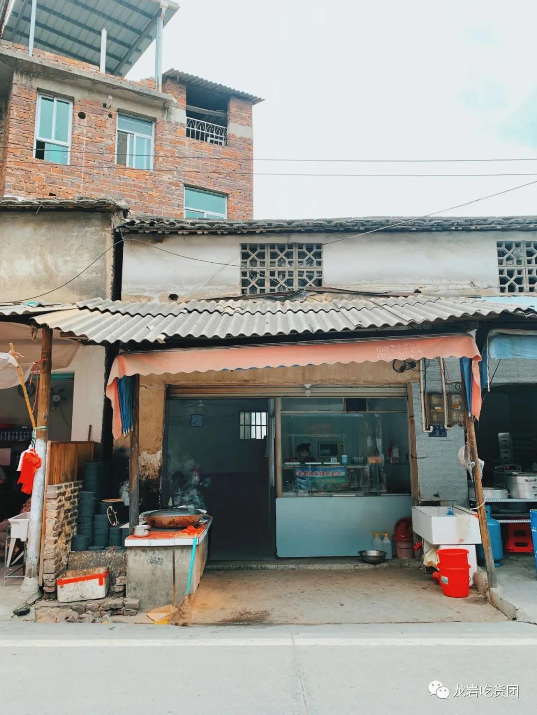 走吧，去龙门镇，吃上一整天