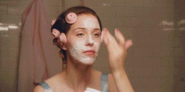 冬天需要一款超强补水面膜,一年四季都在做补水的女人