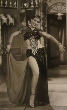 埃及十大肚皮舞,现代埃及风肚皮舞