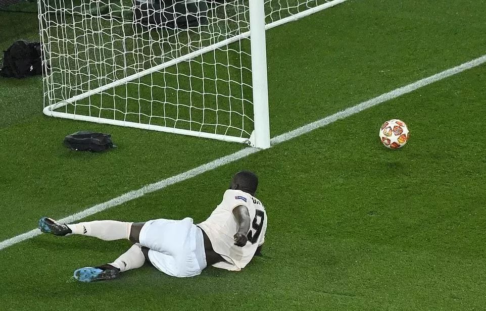 曼联奇迹之光逆转巴黎,曼联经典大逆转阿森纳