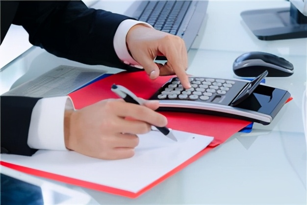 为提拔而送钱构成行贿罪吗,没送钱构不构成行贿罪