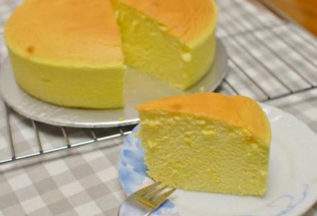 口感绵密的轻芝士蛋糕,如何制作美味的芝士蛋糕甜品初学