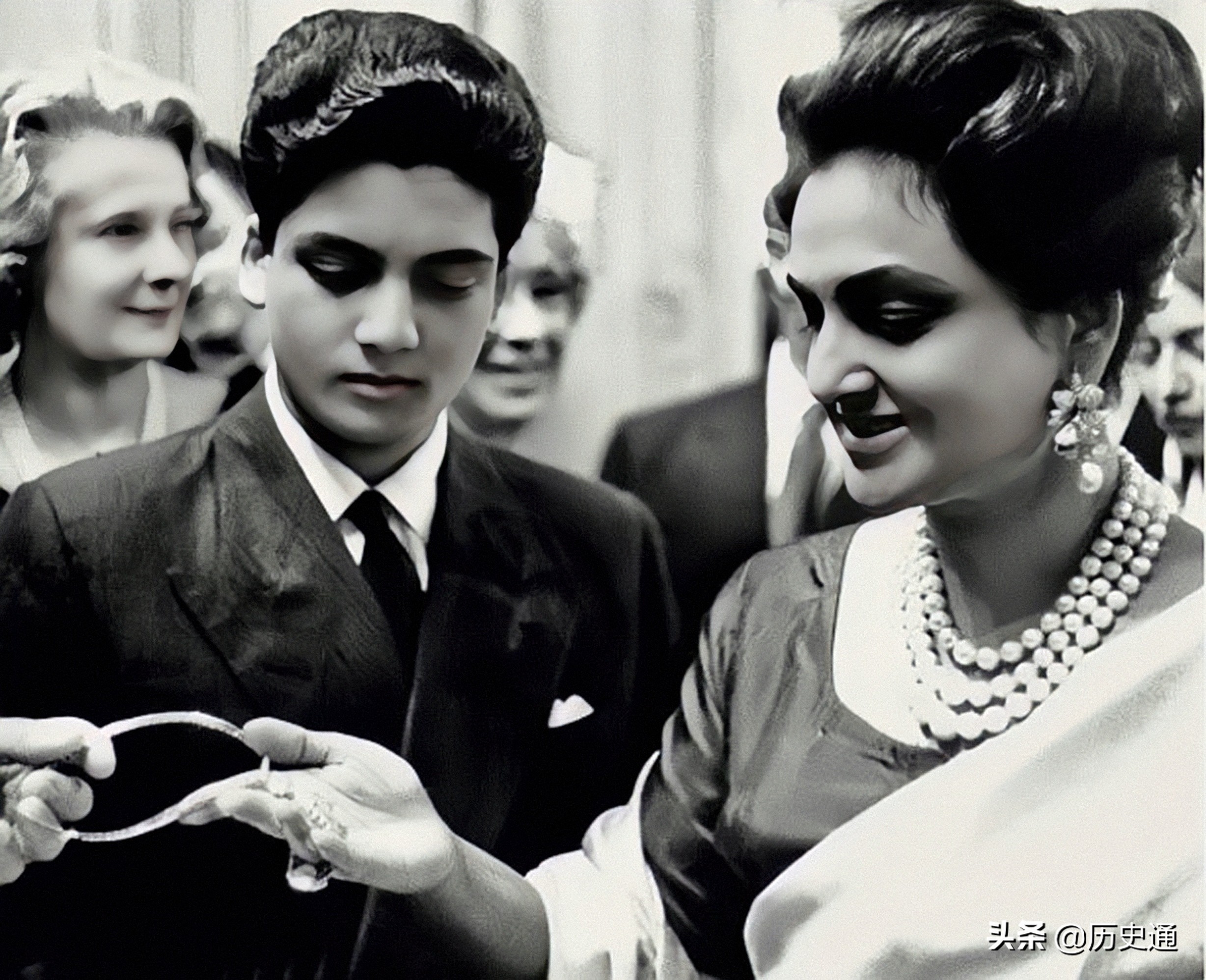 喜欢珠宝的女人还喜欢什么,喜欢珠宝的女人心理