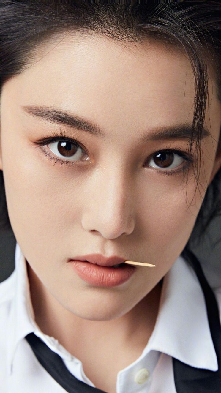 张馨予野性又霸气,张馨予惊艳写真照高清大图