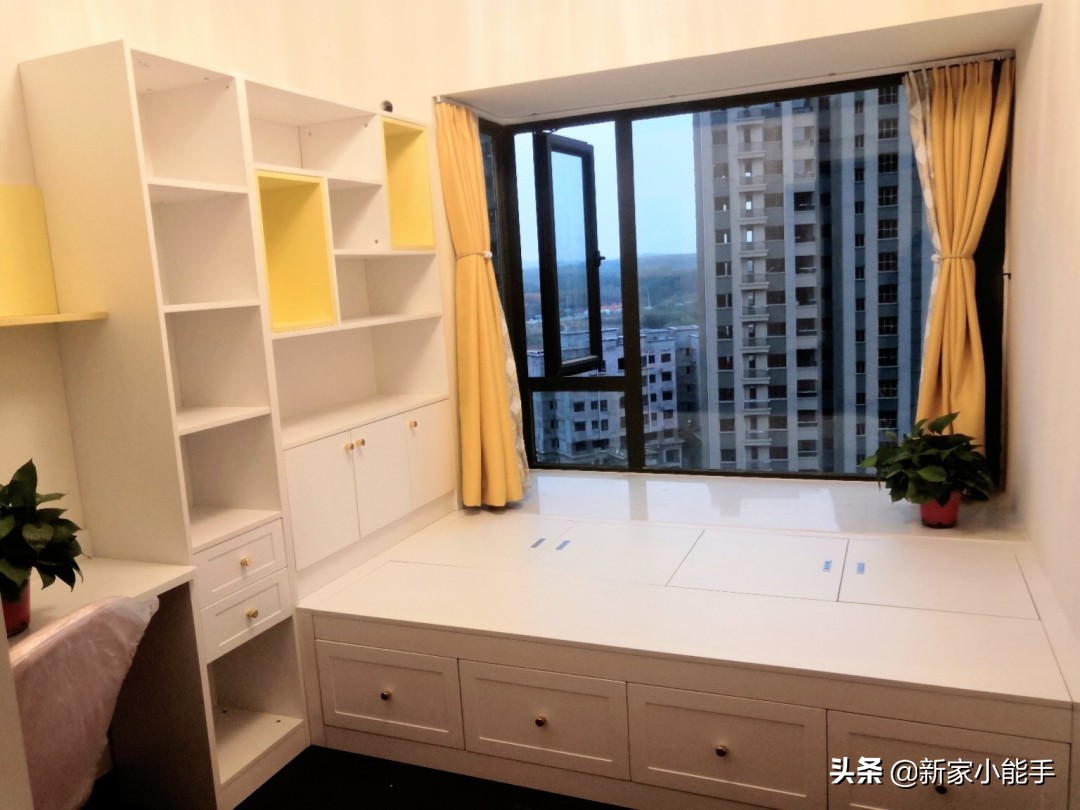 恒大精装房定制柜子,恒大精装房电视墙改墙布