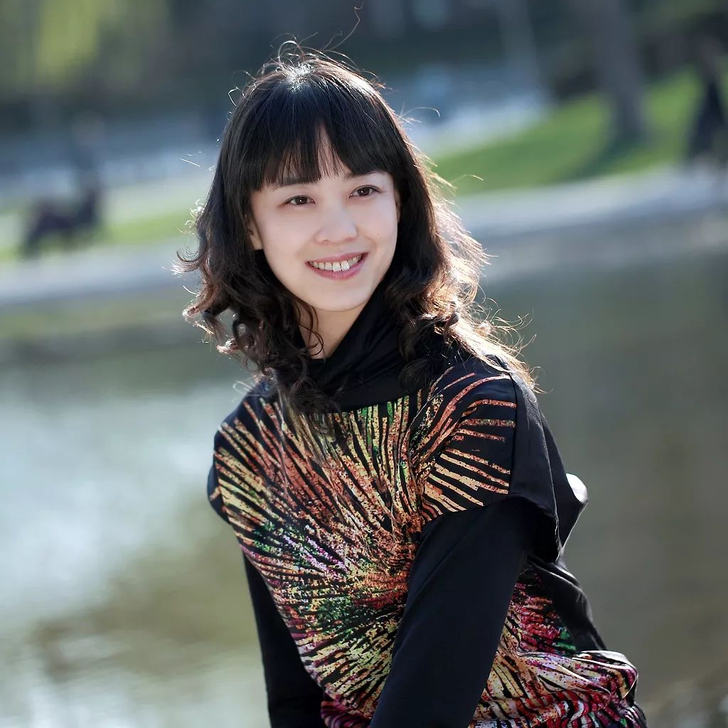 ai人工智能生成海报软件,ai人工智能海报