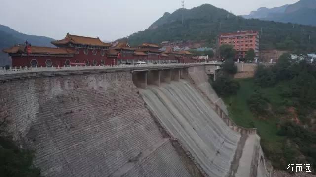 骑行夫子岭-京娘湖,穿越峻极关又进景区了,到河北是一路的美景