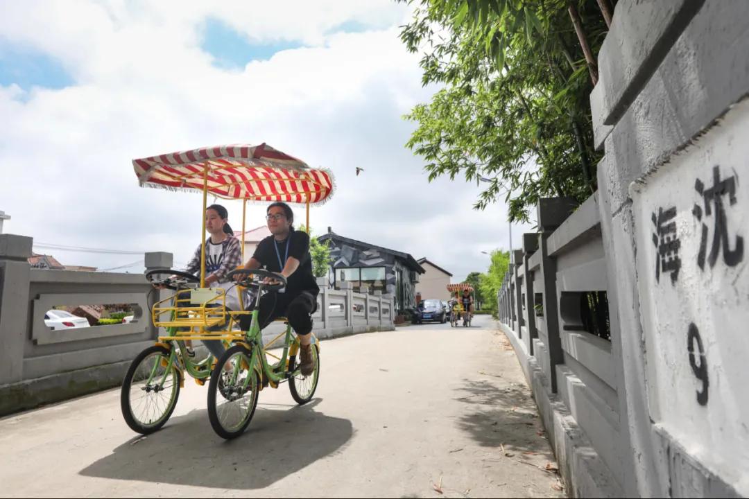 玩骑行和摄影,行走山野乡间赏田园风光