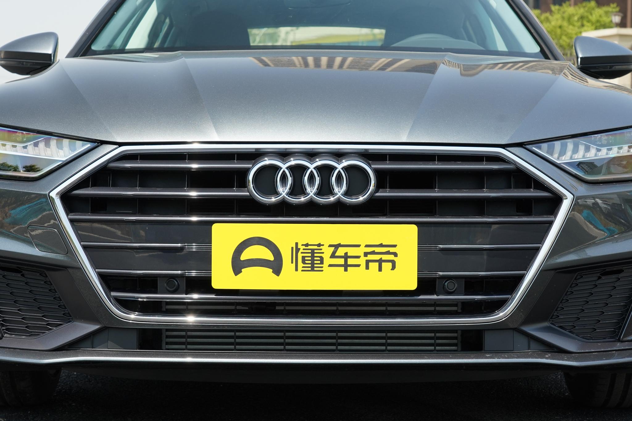 奥迪a7翠绿,上一代奥迪a7街拍