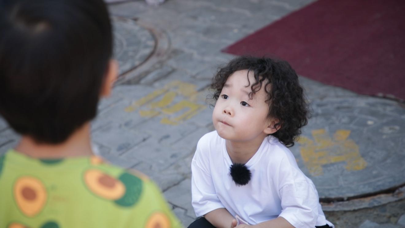 澳牧总是扑人,澳牧小时候吃什么