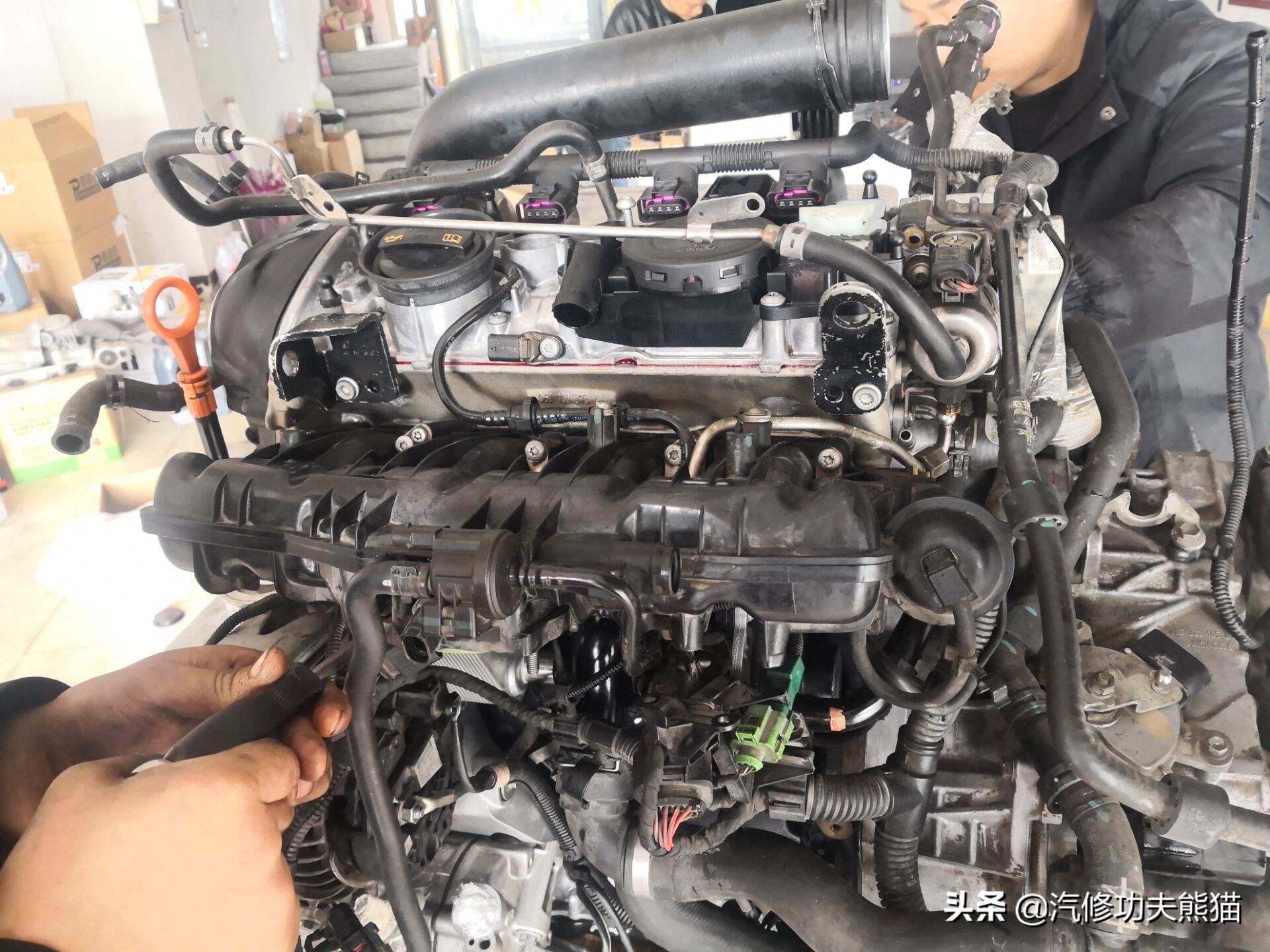 斯柯达明锐2010款2.0烧机油吗,09款斯柯达明锐1.6烧机油怎么解决