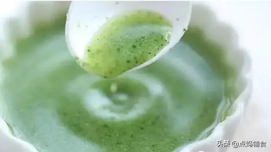 6-7月婴儿一天喂几次辅食食谱大全,6个月宝宝辅食可以代替一顿奶吗