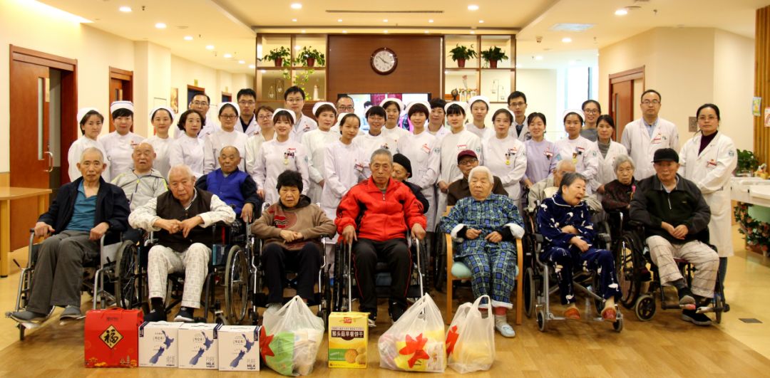 乐居长者屋，长者尽享三甲医院多科专家联合会诊的便利