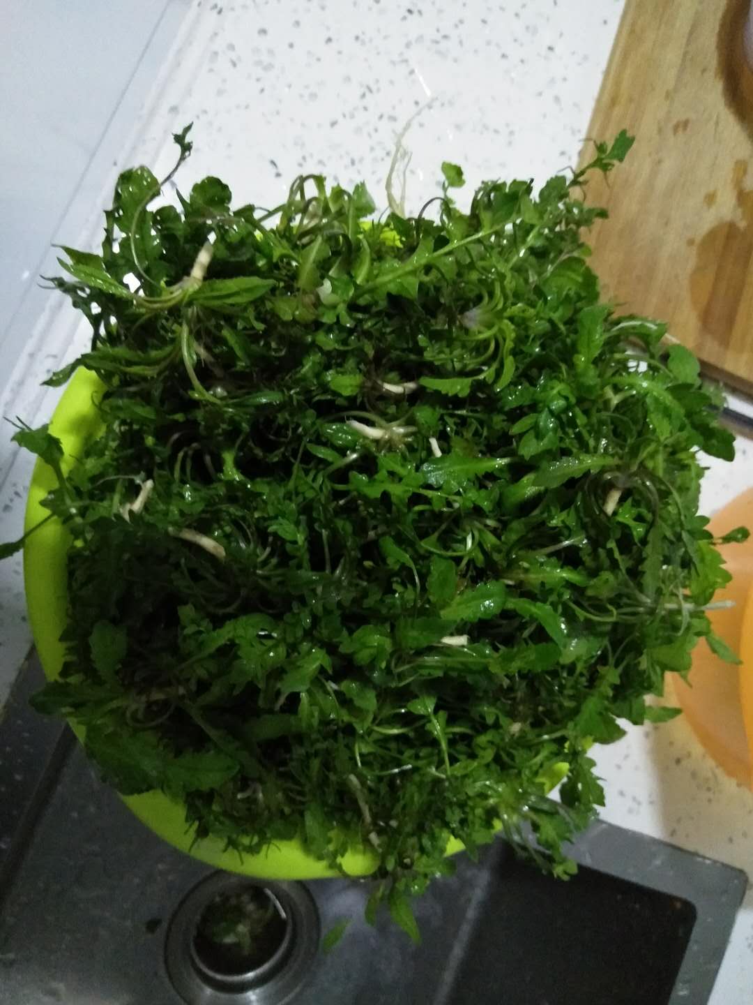 吃腌菜,有助于提高我们身体战胜疫情的免疫力?文/王珉