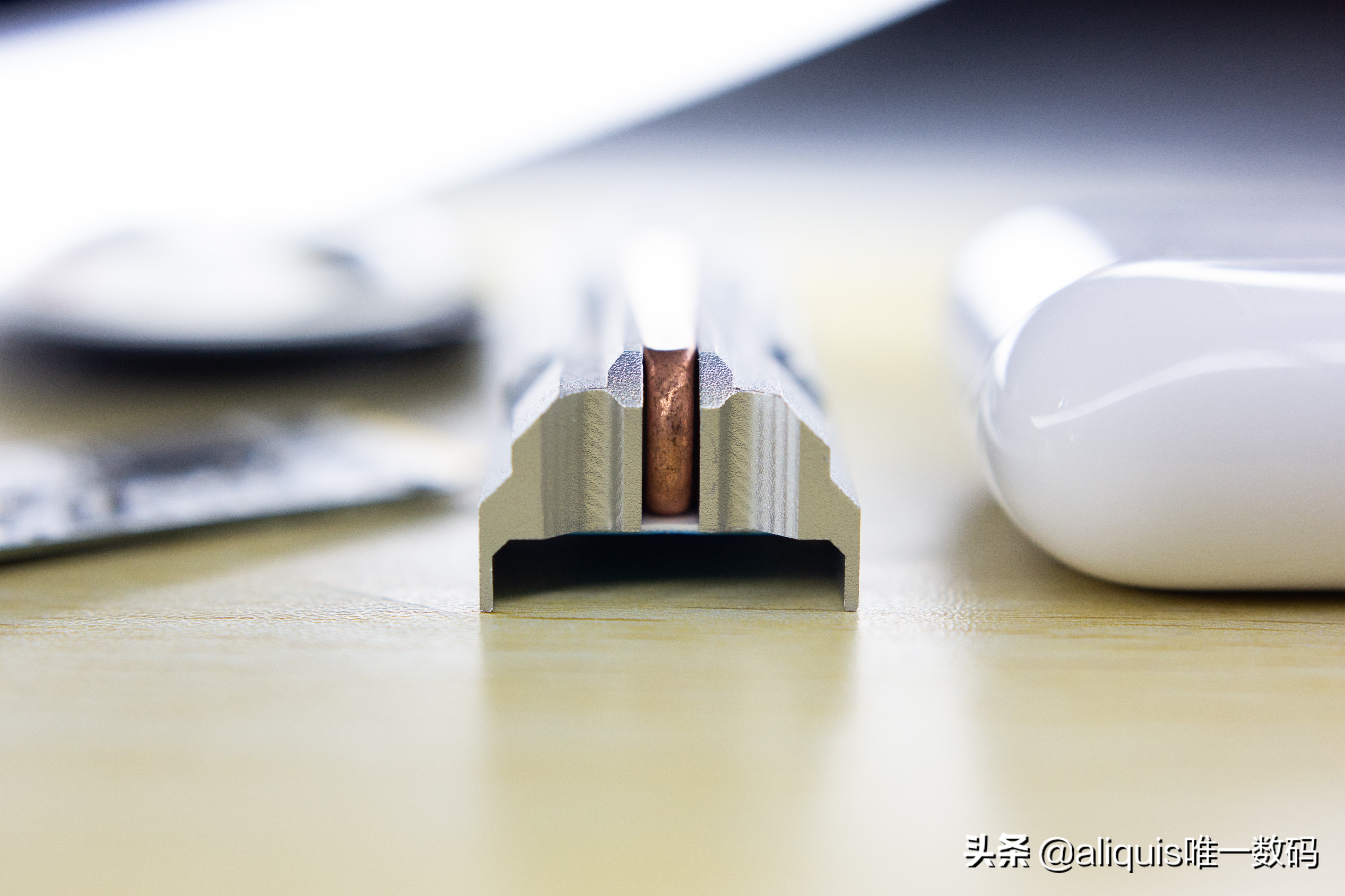 影驰hofpro2tbpcie4.0,影驰pcie4.0固态硬盘如何