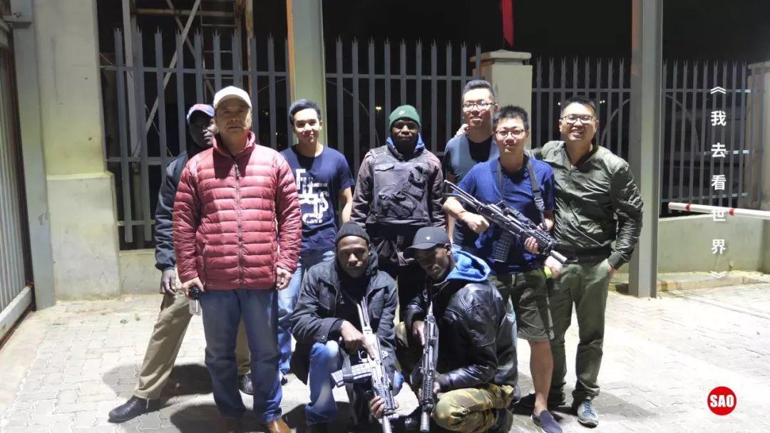 南非治安事件最新,南非职业保镖与匪徒打架