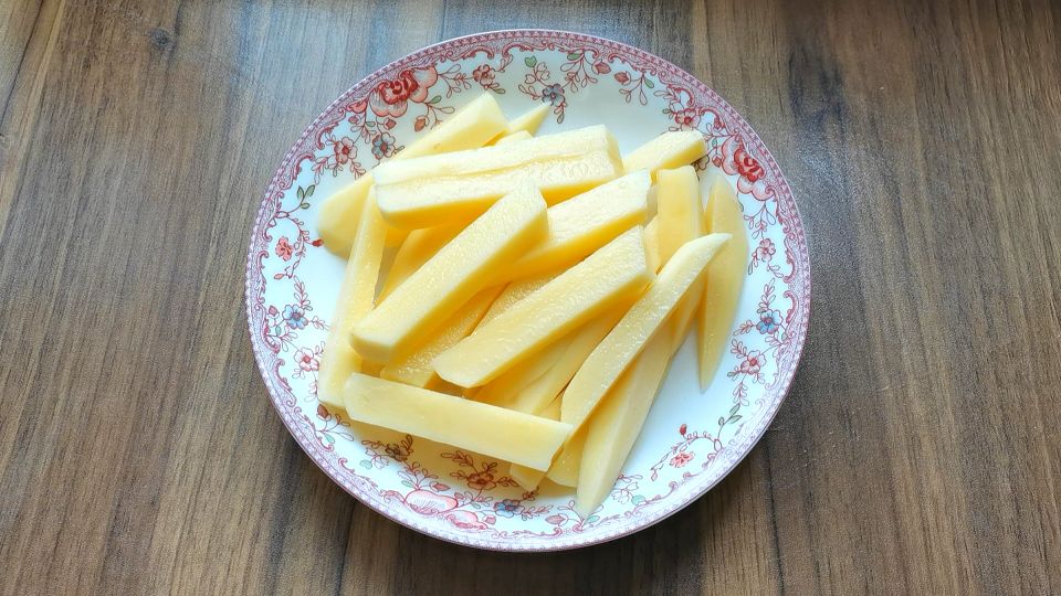 30一斤的虾给孩子做干锅虾,适合做给孩子们的美食虾