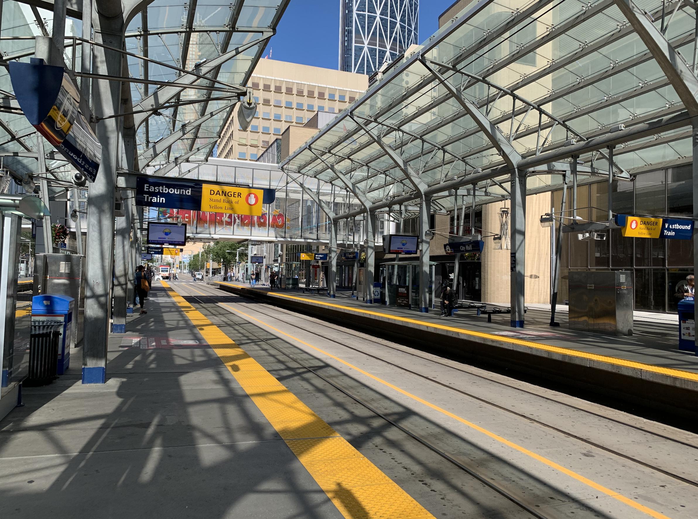 在加拿大的卡尔加里,生活在加拿大的卡尔加里