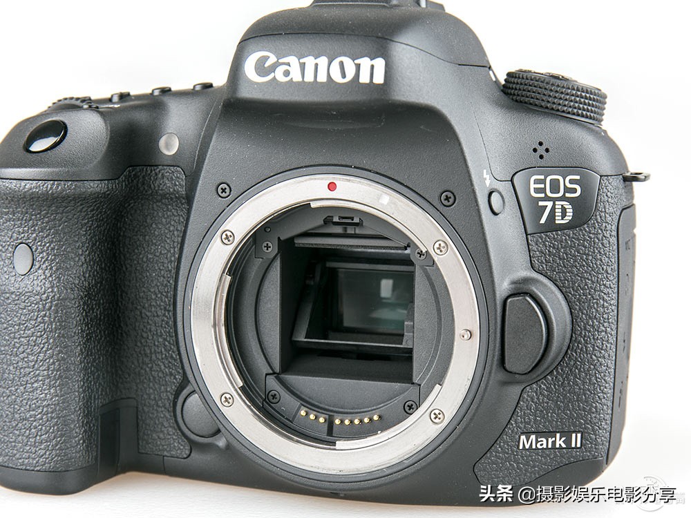 佳能7dmark2什么时候出的,佳能7DMARKII怎么样