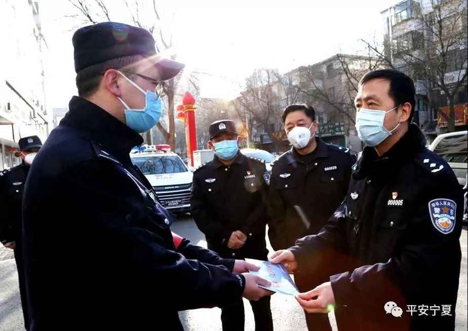 代购、买菜、测体温……4100余名“副书记”守护社区一线【各地政法要闻】