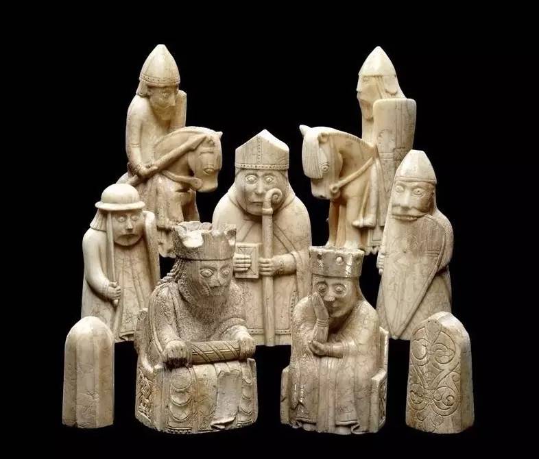 刘易斯西洋棋,刘易斯西洋棋英文